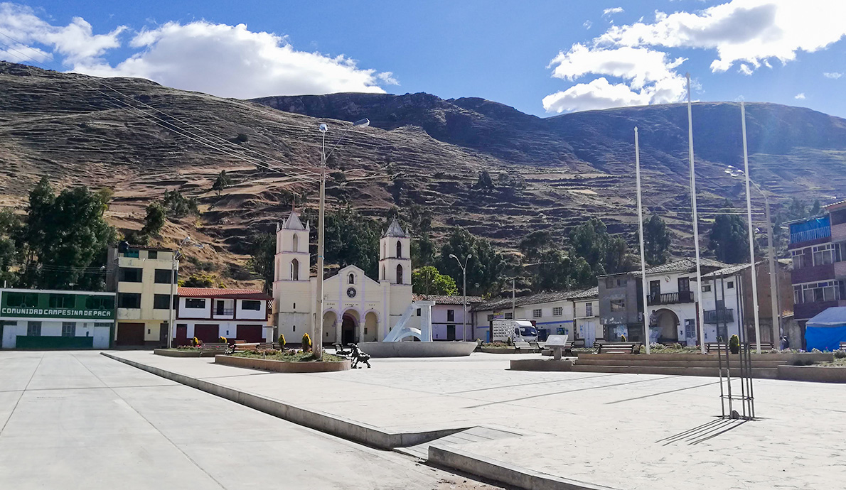 Quema de un impresionante castillón de fuegos artificiales.